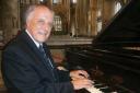 Internationally renowned concert pianist Roman Rudnytsky