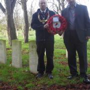 Lowestoft cemetery was the scene for the Armistice Day service on 11/11/20 as 11 ‘unknown warriors’ were among those being remembered.  Lowestoft’s deputy mayor, councillor Peter Lang, and councillor Andy Pearce, at the graves of Merchant Navy